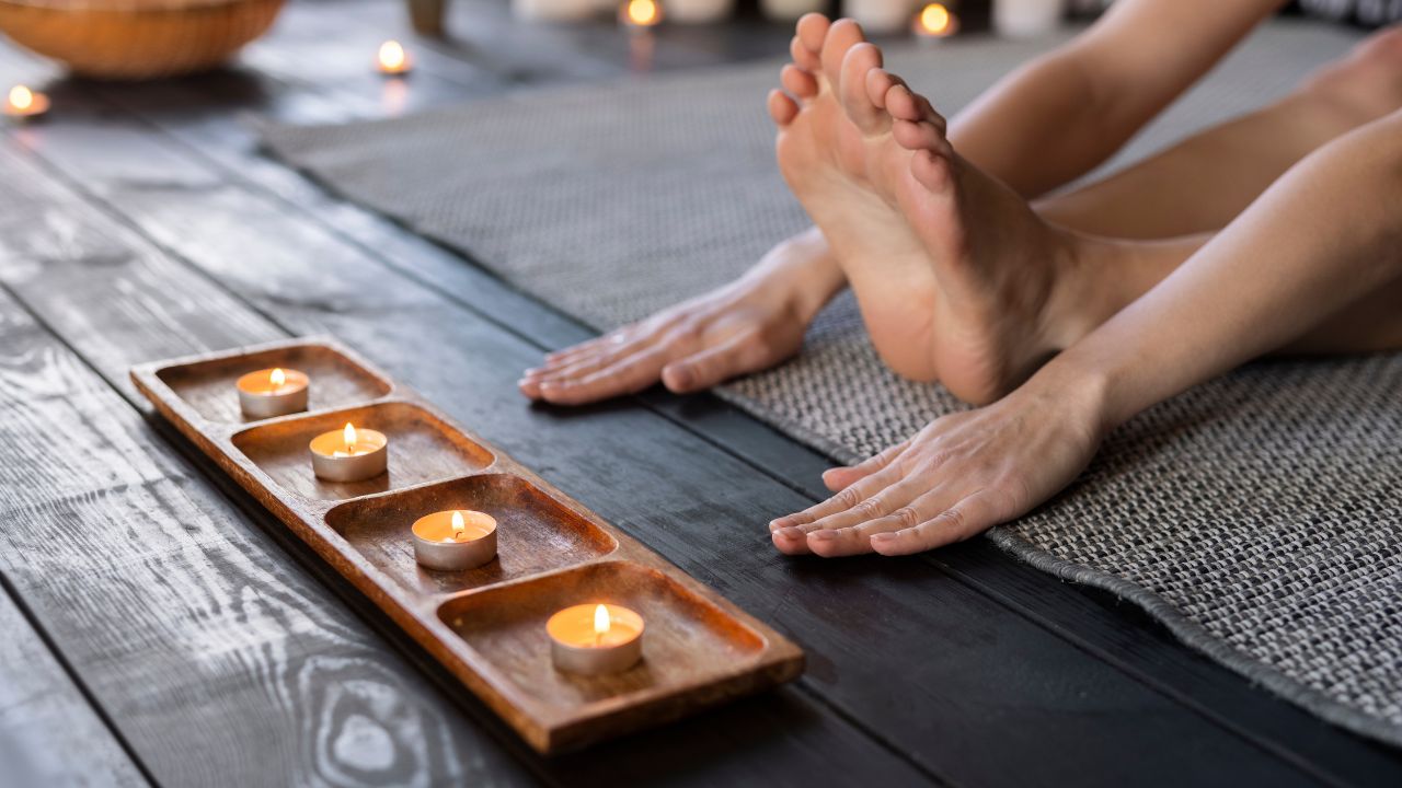 What Are Common Questions About Foot Massage and Reflexology in Winter Garden?