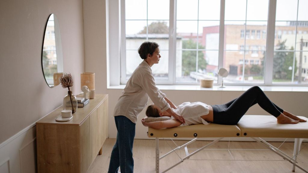 Massage Where Winds Meet: Expert Spa Massage Services for Relaxation and Wellness in Winter Garden